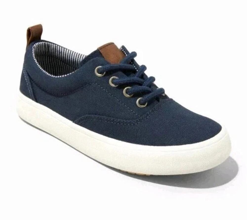 Big Kids Navy Blue Low Top Sneakers Size 1 Lace Up Cat & Jack Jett New